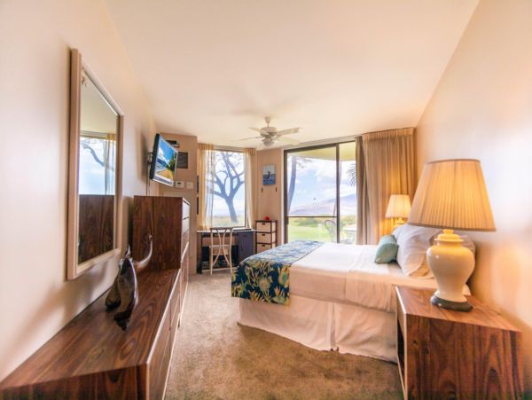 Two Bedroom Oceanfront Condo in Maui Sleeps Six Guests