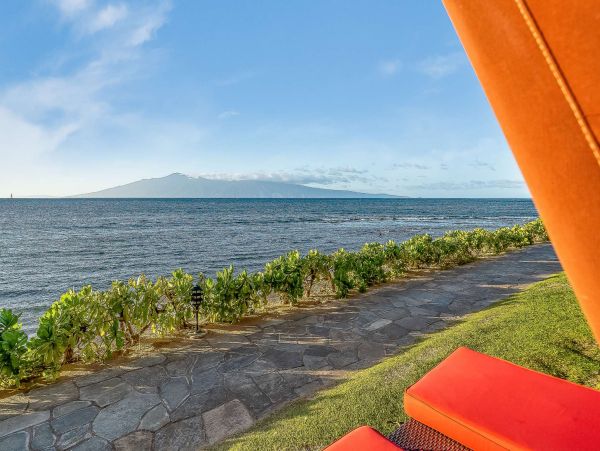 Maui Vacation Rentals - Kaanapali Beachfront 2BR Condo