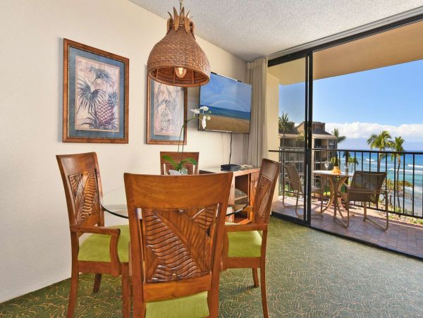 Maui Vacation Rentals - Kaanapali Beachfront 2BR Condo