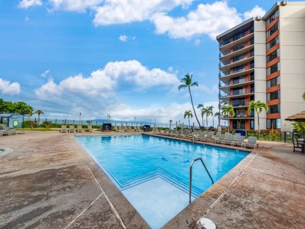 Maui Vacation Rentals - Kaanapali Beachfront 2BR Condo