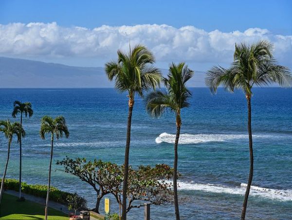 Maui Vacation Rentals - Kaanapali Beachfront 2BR Condo