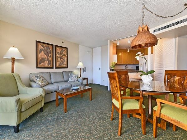 Maui Vacation Rentals - Kaanapali Beachfront 2BR Condo