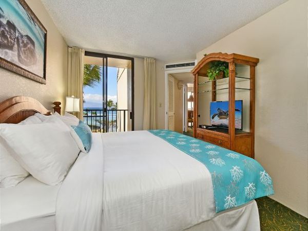 Maui Vacation Rentals - Kaanapali Beachfront 2BR Condo