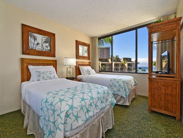 Maui Vacation Rentals - Kaanapali Beachfront 2BR Condo