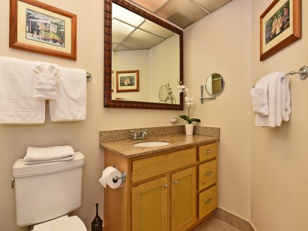 Maui Vacation Rentals - Kaanapali Beachfront 2BR Condo