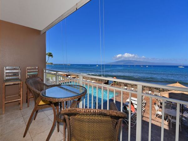 Lahaina One Bedroom Vacation Condo Sleeps 4 Walk To Beach