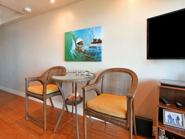 Lahaina One Bedroom Vacation Condo Sleeps 4 Walk To Beach