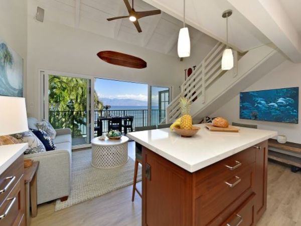 Vacation Rental Beach Condo With Pool In Kahana Ocean Views