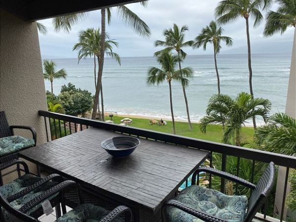 Beachfront Vacation Rental 2 Bedrooms & Ocean Views