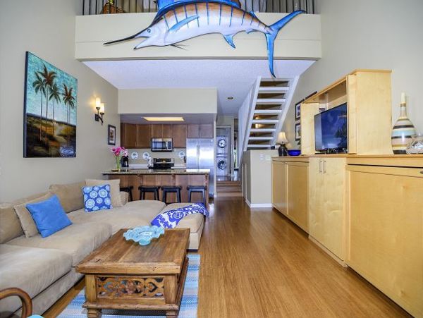Beachfront Vacation Rental 2 Bedrooms & Ocean Views