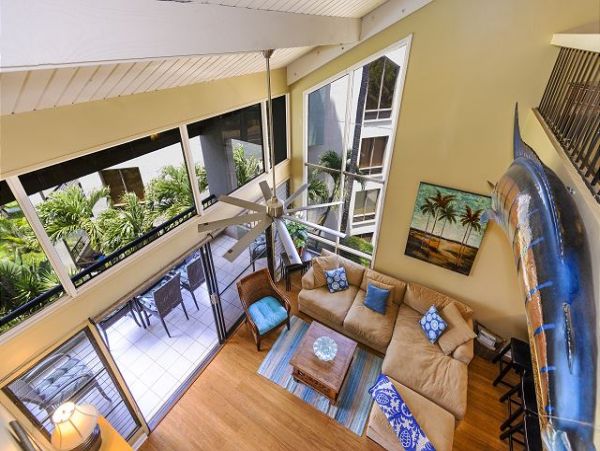 Beachfront Vacation Rental 2 Bedrooms & Ocean Views
