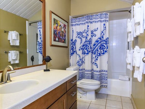 Beachfront Vacation Rental 2 Bedrooms & Ocean Views