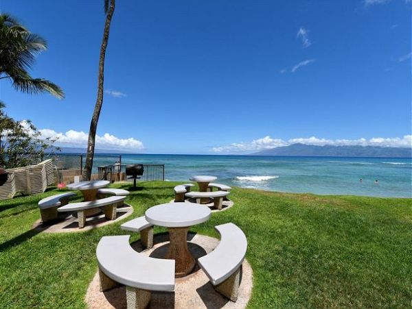 Beachfront Vacation Rental 2 Bedrooms & Ocean Views