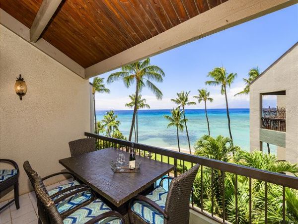 Beachfront Vacation Rental 2 Bedrooms & Ocean Views