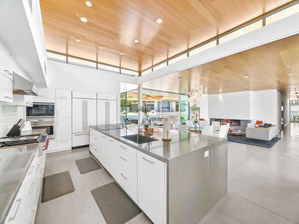 Luxury Palm Desert Modern Style Home with Private Pool & Spa