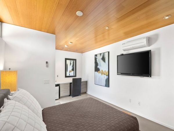 Luxury Palm Desert Modern Style Home with Private Pool & Spa