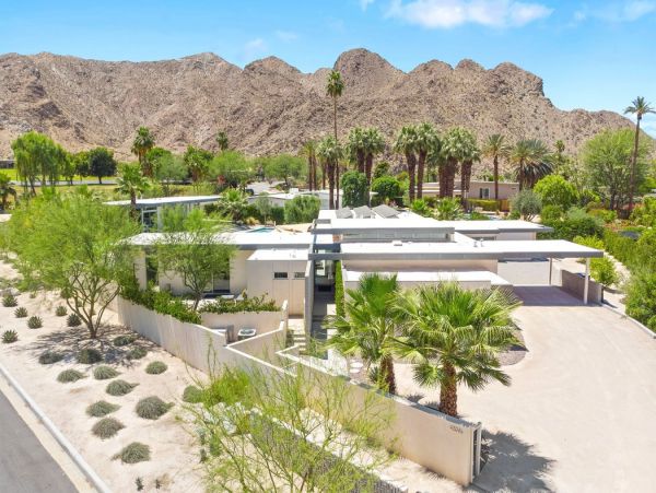 Luxury Palm Desert Modern Style Home with Private Pool & Spa