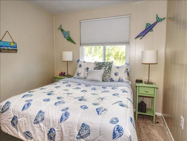 Just Steps to Beach Longboat Key Vacation Caged Pool Home