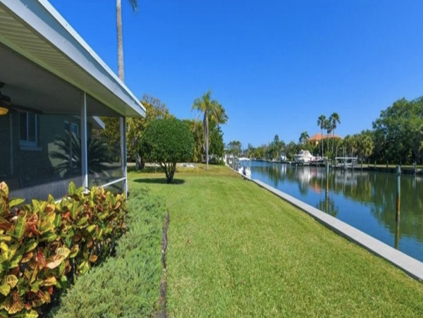Just Steps to Beach Longboat Key Vacation Caged Pool Home
