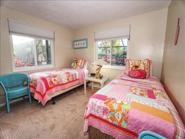 Just Steps to Beach Longboat Key Vacation Caged Pool Home