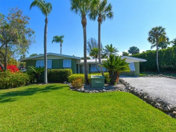 Just Steps to Beach Longboat Key Vacation Caged Pool Home