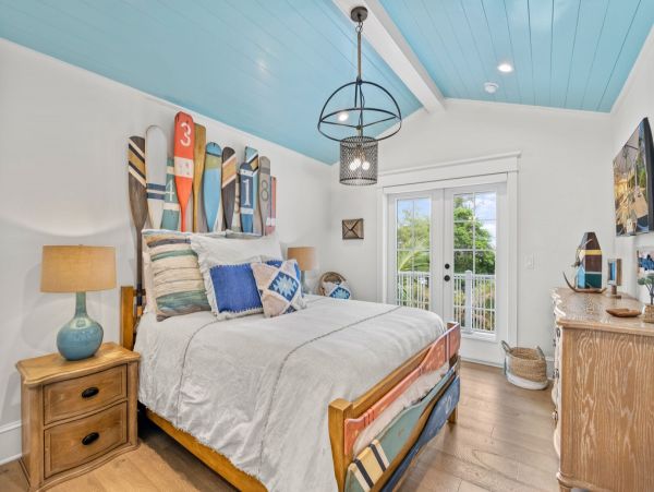 Short Walk to Beach Anna Maria Island Vacation Pool Home