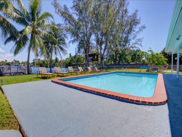 Luxury Four Bedroom Waterfront Home in Miami
