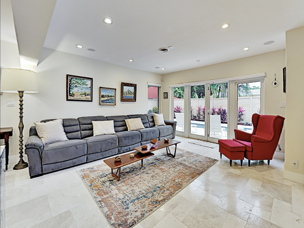 Stunning Pool Vacation Home Fort lauderdale