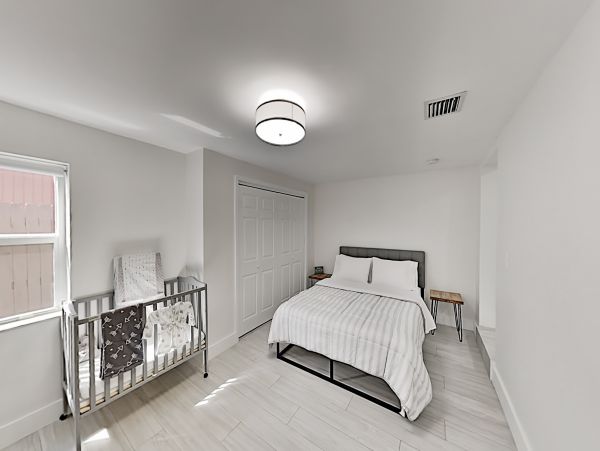 Modern Palm Beach Three Bedroom Home Near the Beach