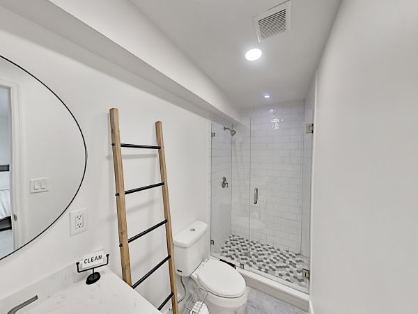 Modern Palm Beach Three Bedroom Home Near the Beach