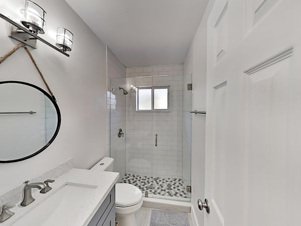 Modern Palm Beach Three Bedroom Home Near the Beach