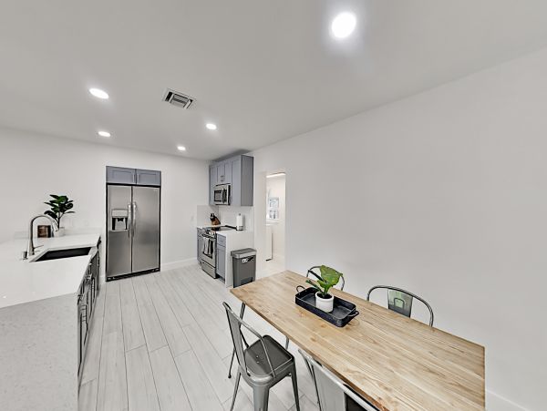 Modern Palm Beach Three Bedroom Home Near the Beach