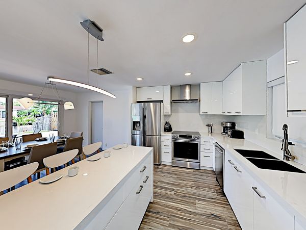 Fort Lauderdale Canal Front 3 Bedroom Vacation Home