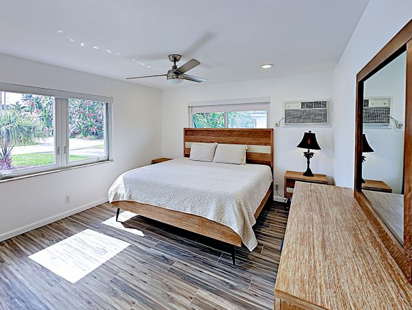 Fort Lauderdale Canal Front 3 Bedroom Vacation Home