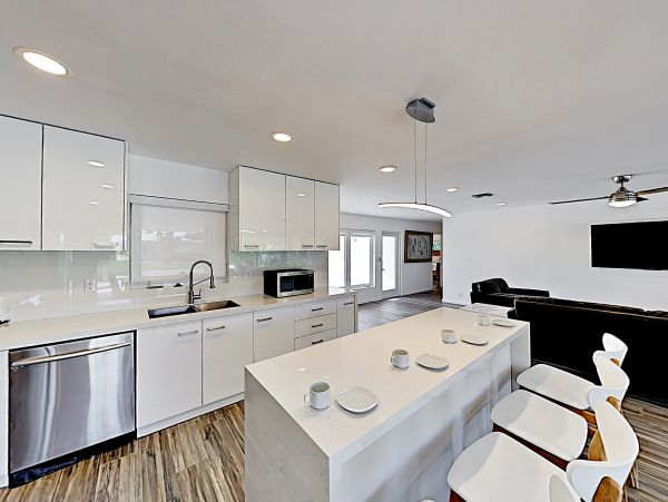 Fort Lauderdale Canal Front 3 Bedroom Vacation Home
