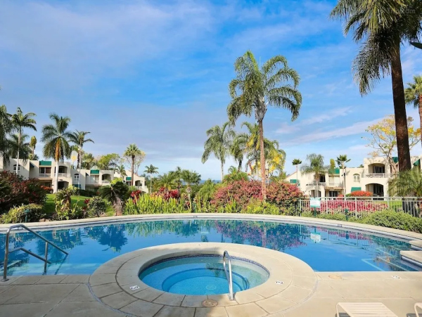 Spacious Wailea Escape with Outdoor Living Steps from Keawakapu beach