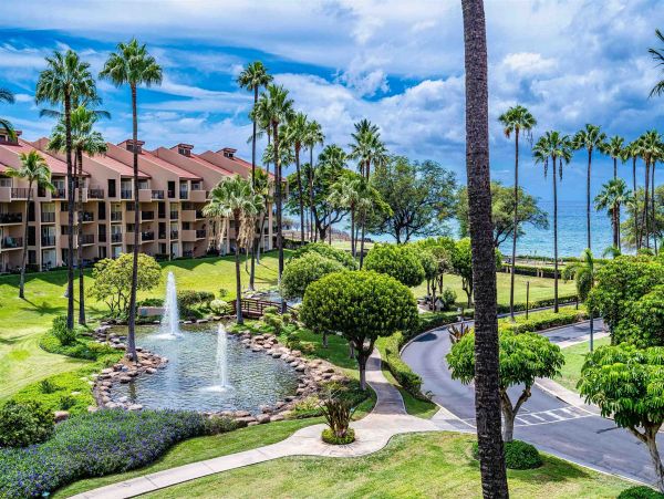 Nothing Short of Amazing Three Bedroom Maui Beach Retreat