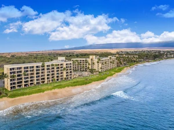 Kihei Oceanfront One Bedroom Condo. Wheelchair Accessible!