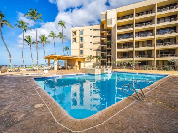 Kihei Oceanfront One Bedroom Condo. Wheelchair Accessible!