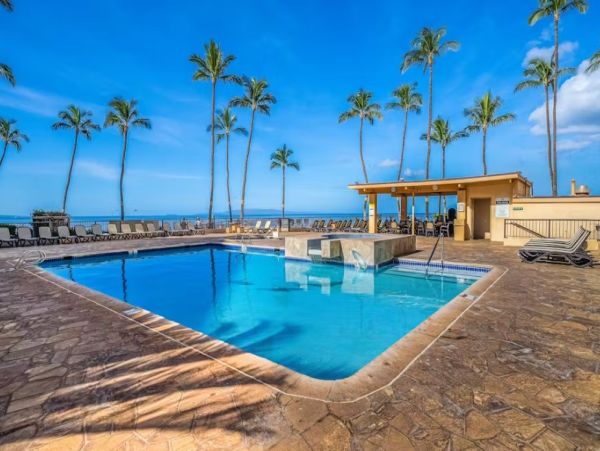Kihei Oceanfront One Bedroom Condo. Wheelchair Accessible!