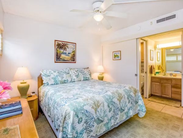 Kihei Oceanfront One Bedroom Condo. Wheelchair Accessible!