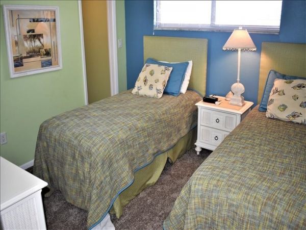 Treasure Island Condo 967854