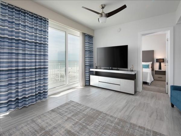 Stunning Treasure Island Beachfront Condo