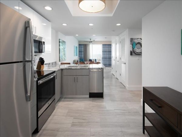 Stunning Treasure Island Beachfront Condo