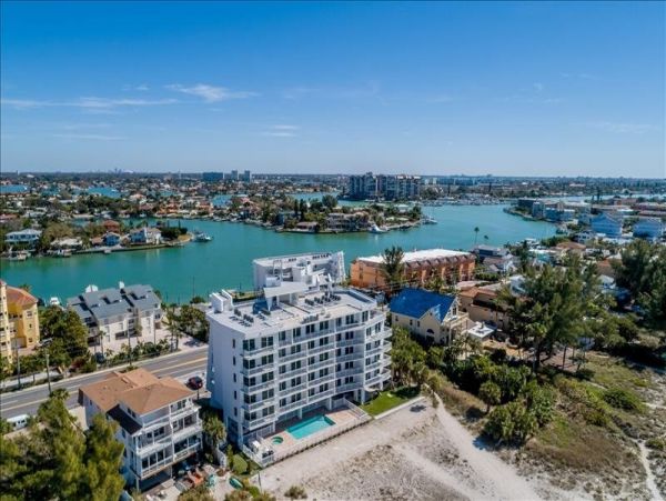 Stunning Treasure Island Beachfront Condo