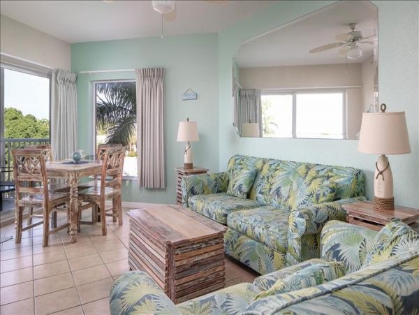 Treasure Island Beachfront Condo Florida Gulf Coast Vacation Rental with Pool & Hot Tubs