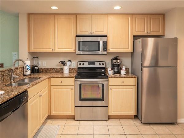 Treasure Island Beachfront Condo Florida Gulf Coast Vacation Rental with Pool & Hot Tubs