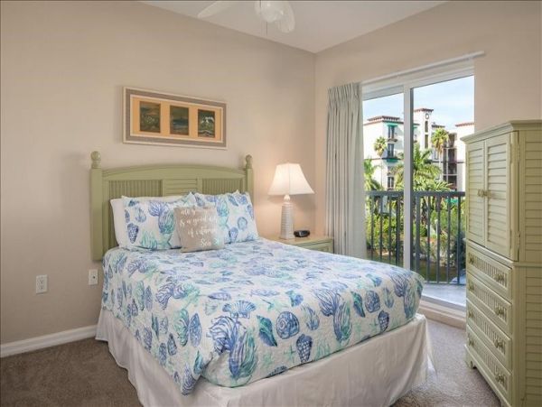 Treasure Island Beachfront Condo Florida Gulf Coast Vacation Rental with Pool & Hot Tubs