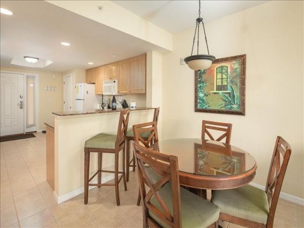 Beachside Vacation Condo Pool NEW ARRIVAL