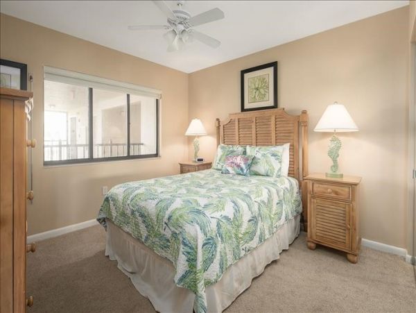 Quiet Luxury Complex at the Southern end of Sunset Beach